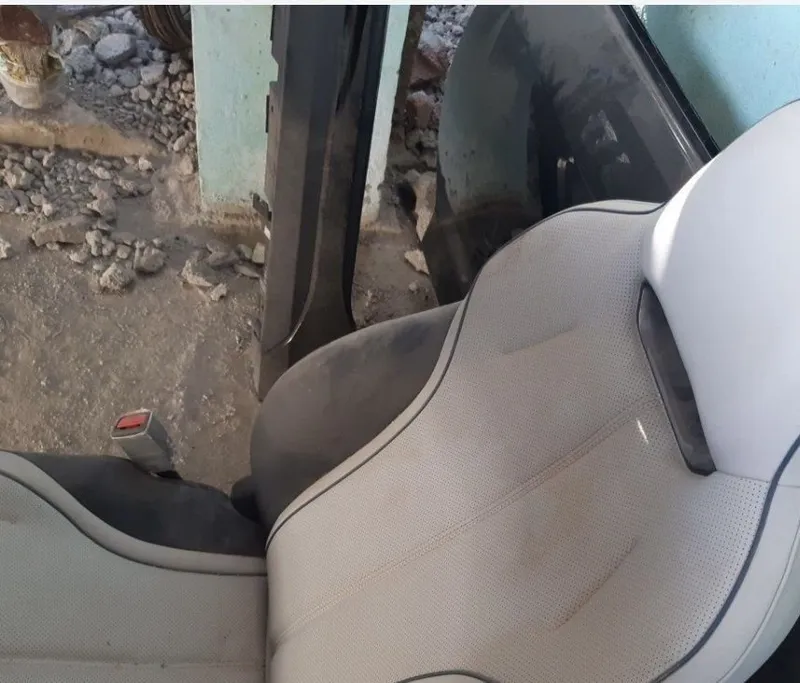 BYD chazor orqa chap taraf eshigi pataloq sidenya reminlari ham bor 4