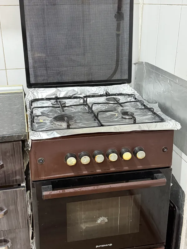 Gaz plita sotiladi, yaxshi ishlidi duxovka — фото 3