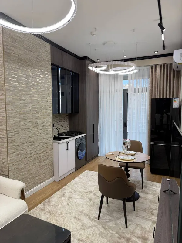 2-комнатная квартира в ЖК Imperial Club City (вид во двор, балкон, новостройка) 5