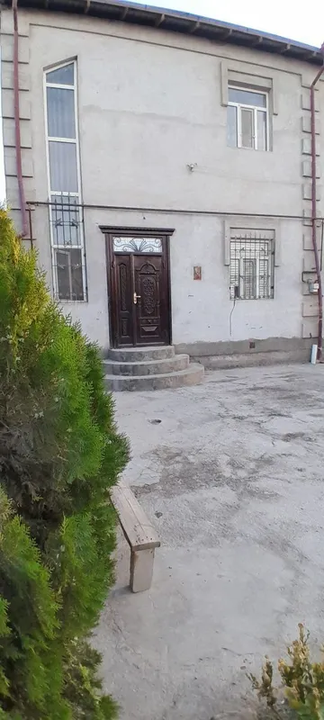 2 qavatli uy sotiladi yarm plan
