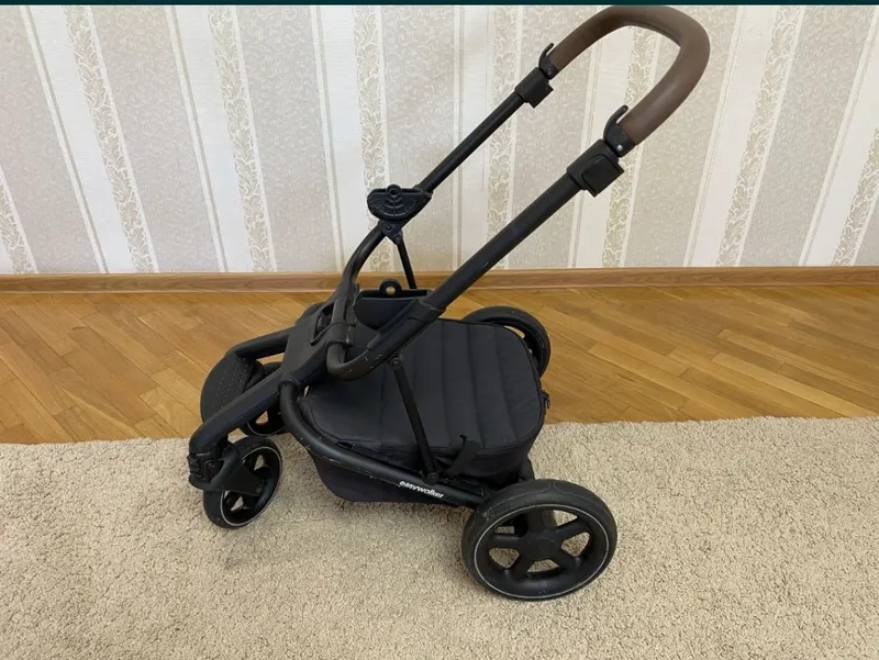 Коляска Easywalker Harvey с люлькой 3 Коляска Easywalker Harvey с люлькой 3