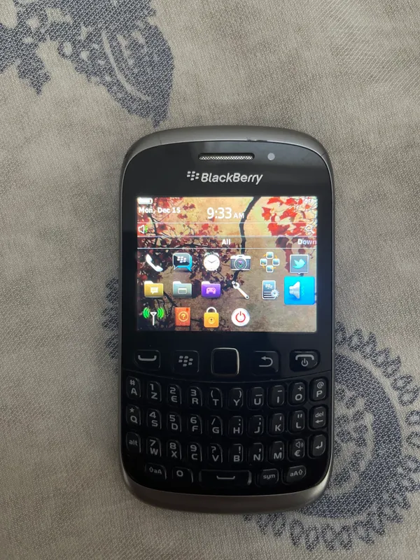 Blackberry curve 1 Blackberry curve 1