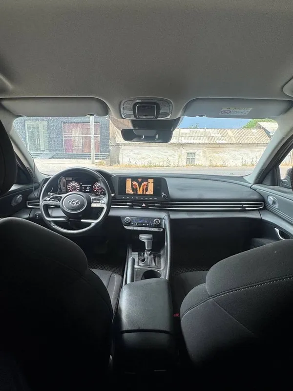 Hunday Elantra 1.6 mator 3 Hunday Elantra 1.6 mator 3