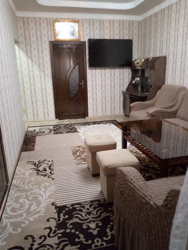 продам чиланзар 12.  трёх комнатная