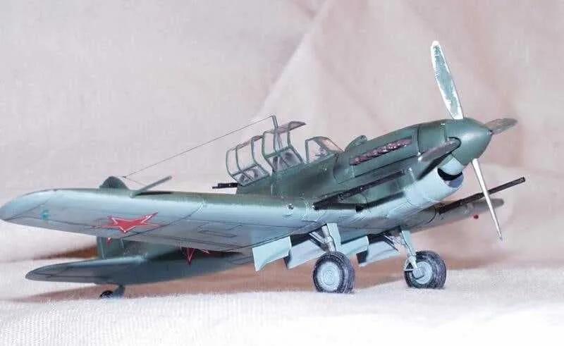 Сборная модель самолета Мессершмитт Bf 109 G-6 (Italeri, 1:72) — фото 3
