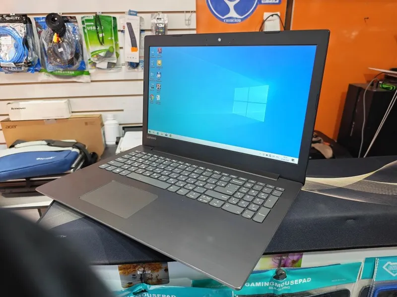 Noutbuk sotiladi Lenovo core i3
