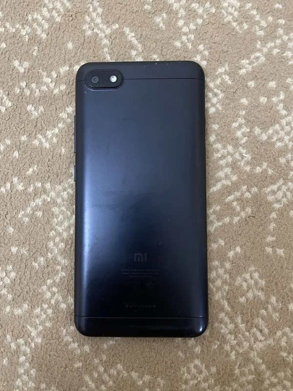Redmi 6A 16 GB srochniy sotiladi 300.000 som 2