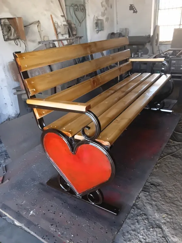 Скамейка Сердечко Скамейка Сердечко