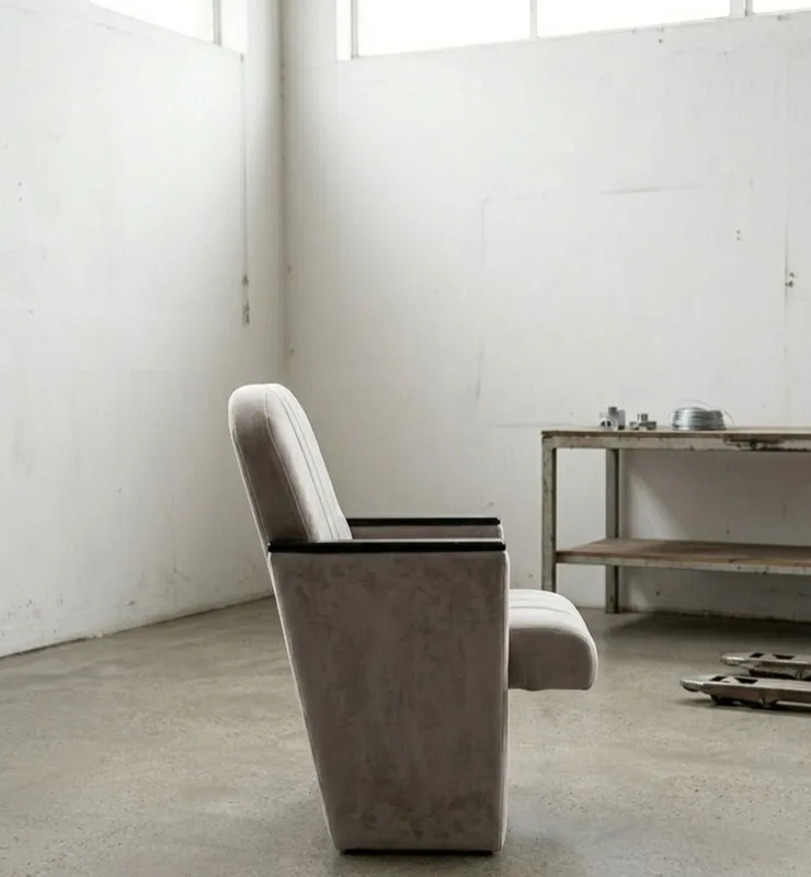 Кресло театральные. Театрга курслар. Кресло в зал 3