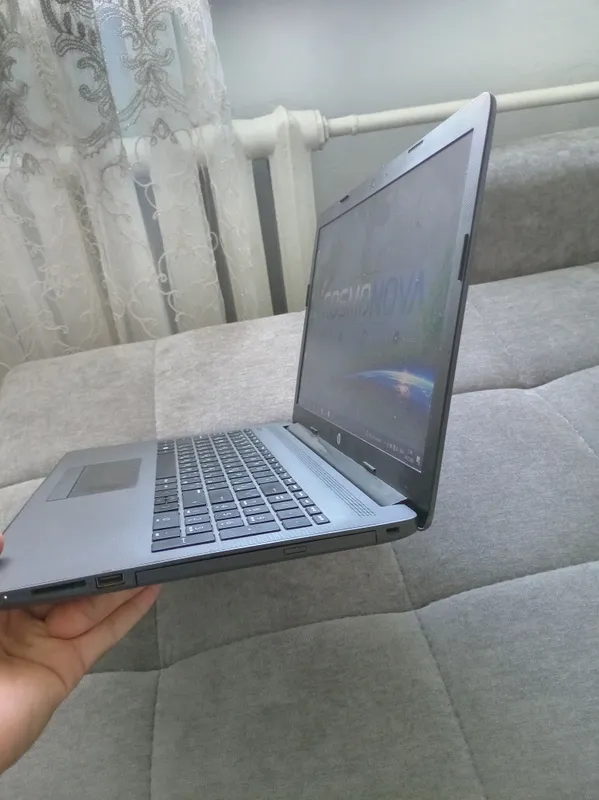 Ноутбук HP 250G7 5
