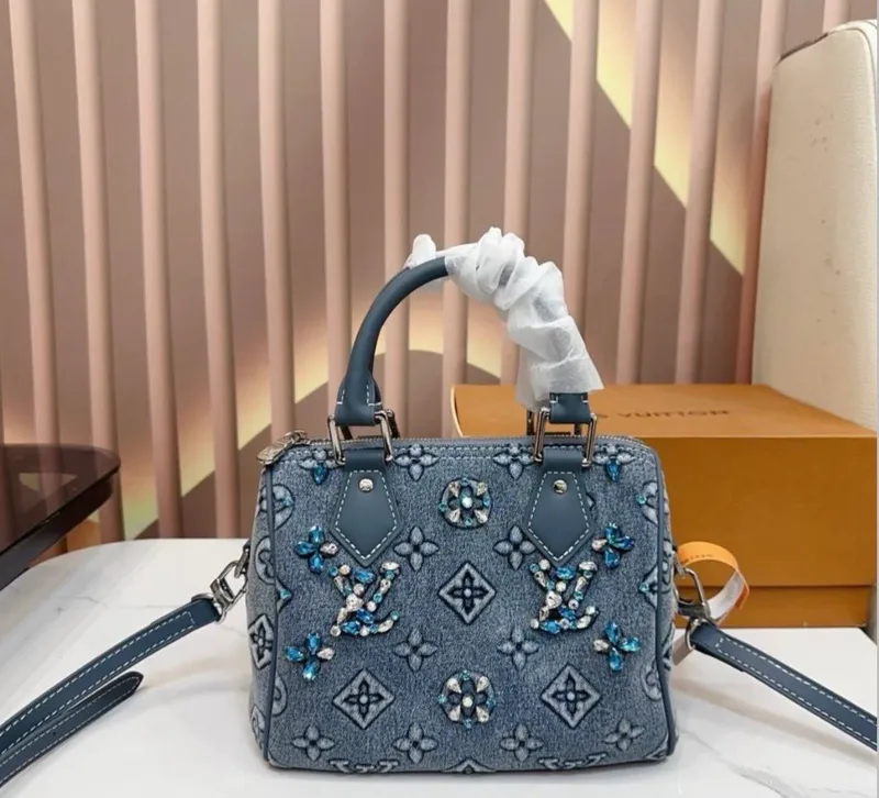 Сумка от LV 1 Сумка от LV 1