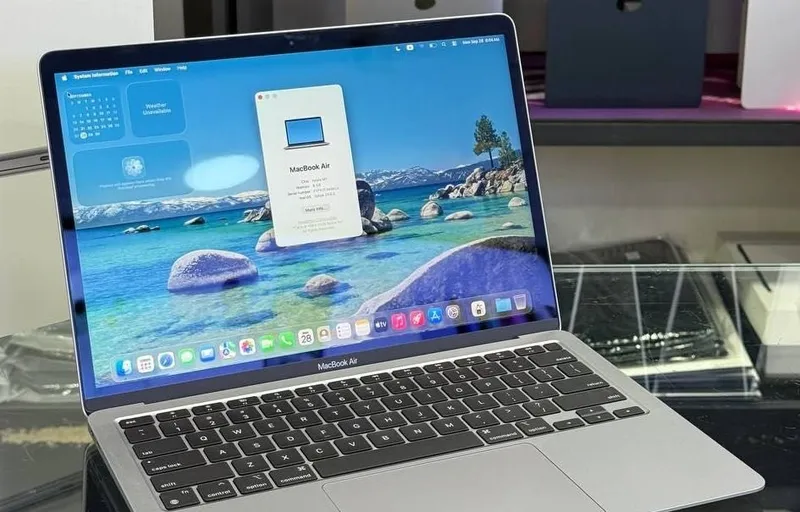 MacBook Air M1 LLA MacBook Air M1 LLA