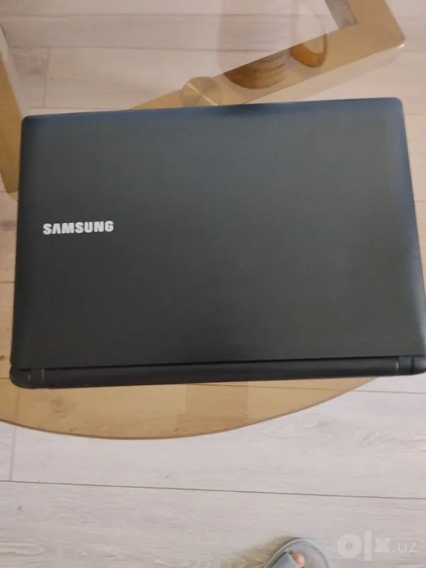 A’lo holatdagi Samsung netbuki 3 A’lo holatdagi Samsung netbuki 3