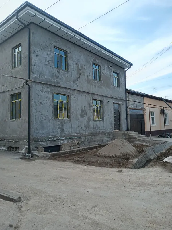 Еппадром олим полвон чойхонанани оркасида уй сотилади — фото 1