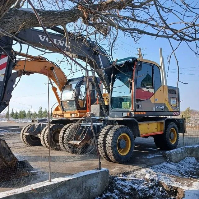 эксковатор хизмати