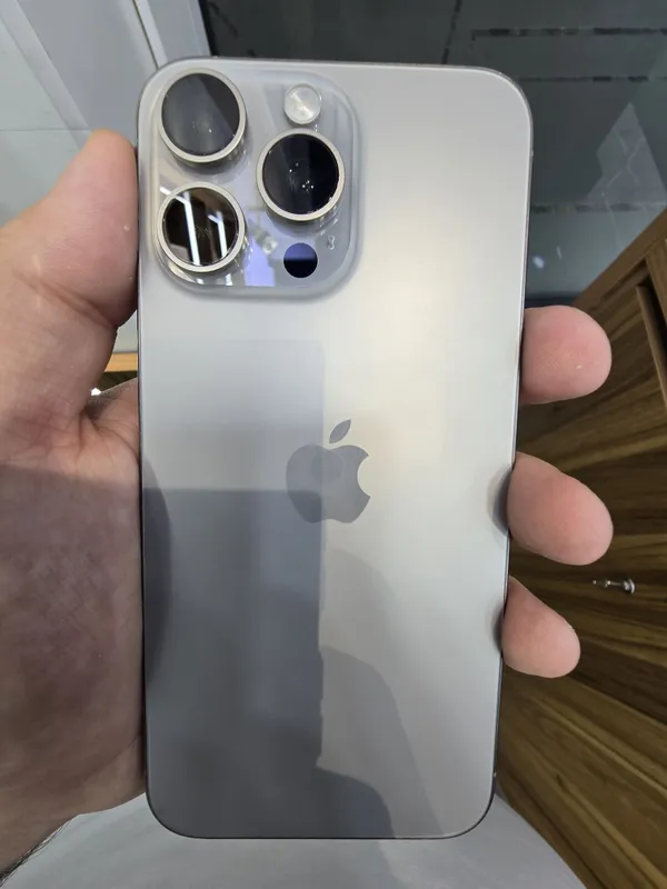 iPhone 15 pro max 1