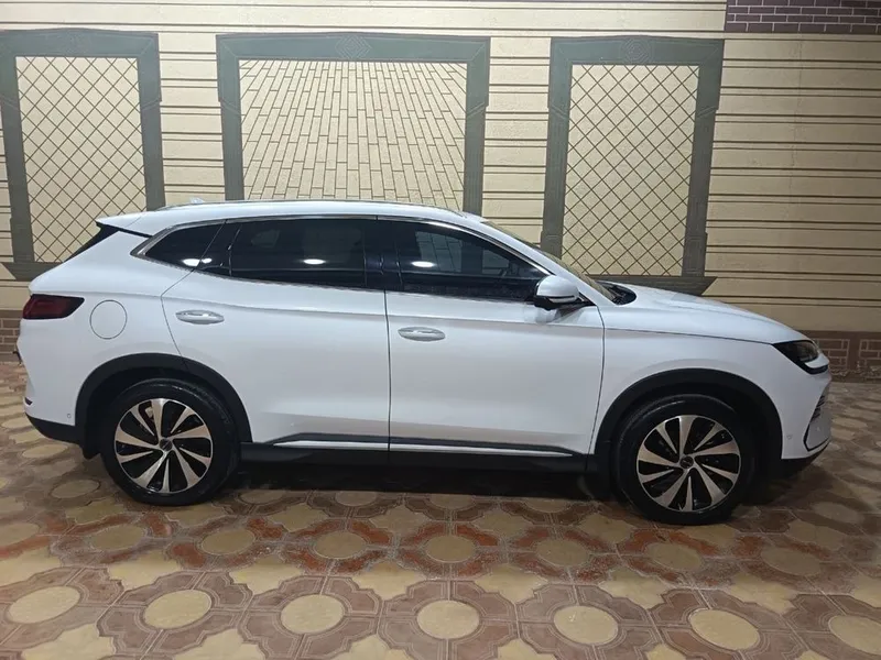 BYD Song Plus EV 605km — фото 2