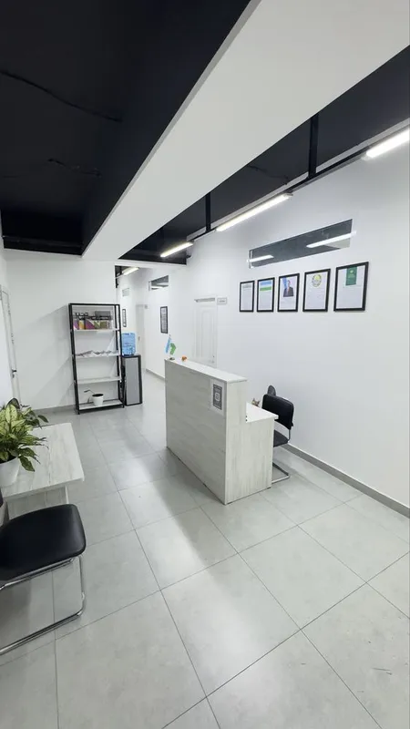 260 m² umumiy maydonga ega 3-qavat noturar joy ijaraga beriladi. 3 260 m² umumiy maydonga ega 3-qavat noturar joy ijaraga beriladi. 3