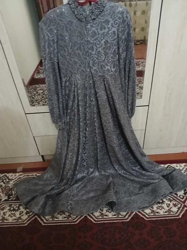 vechirniy koylak bir marta kiyilgan
