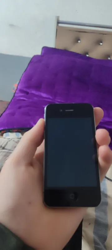 iPhone 4s sotiladi holati ideal dastafka bot 5