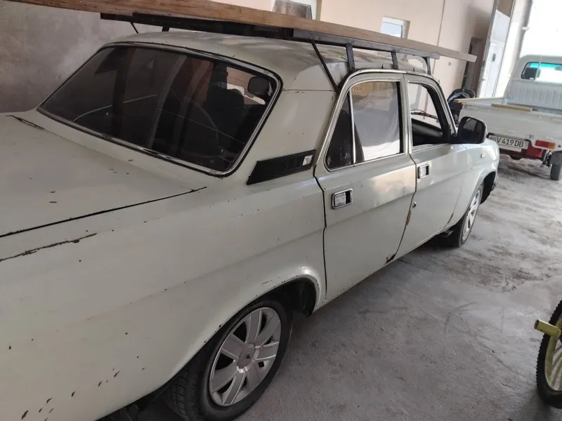 Volga 31029 yaxshi holatda