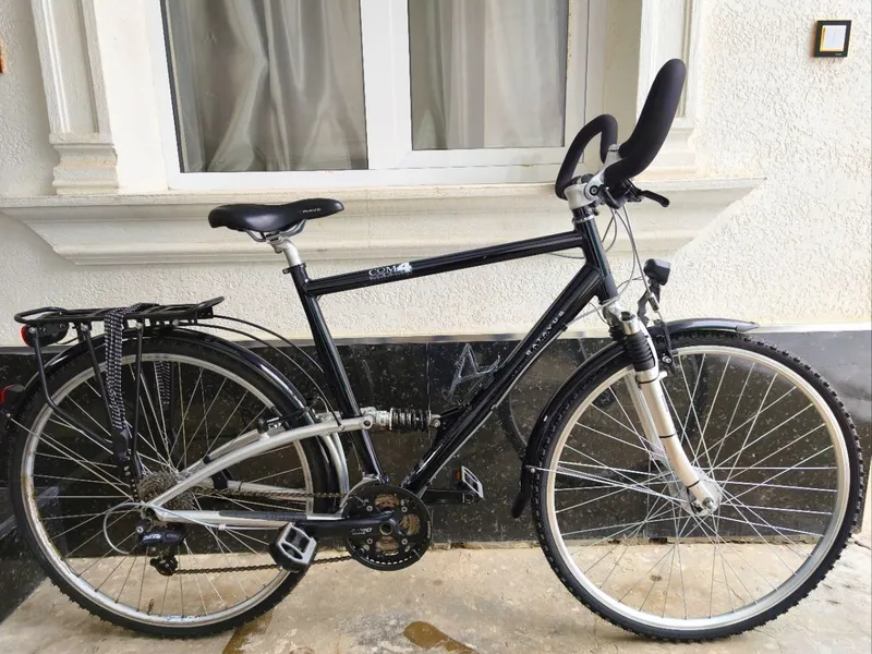 Batavus Gollandiya velosipedi