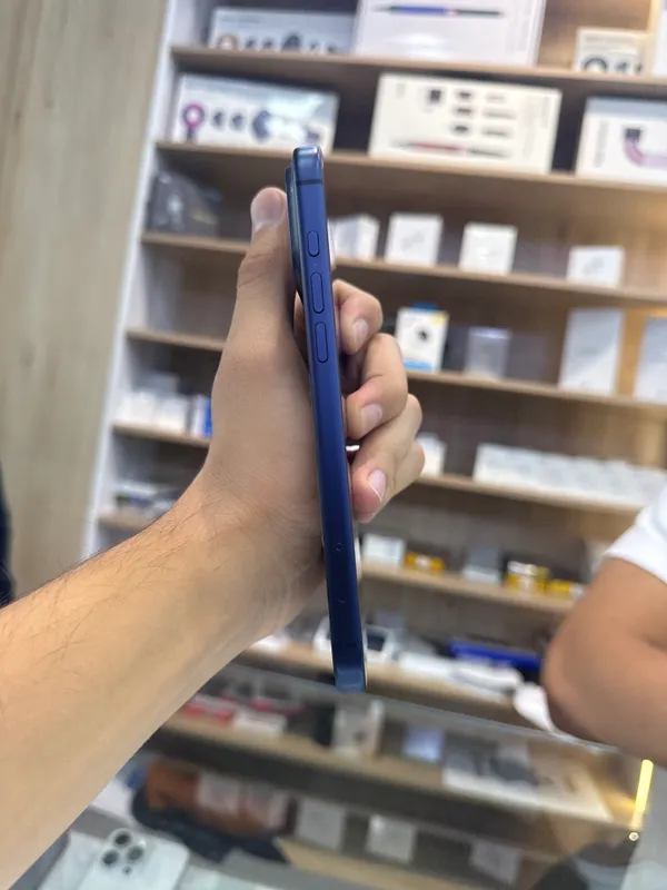 Iphone 17 Pro Max 256GB Deep blue 98% 3 Iphone 17 Pro Max 256GB Deep blue 98% 3