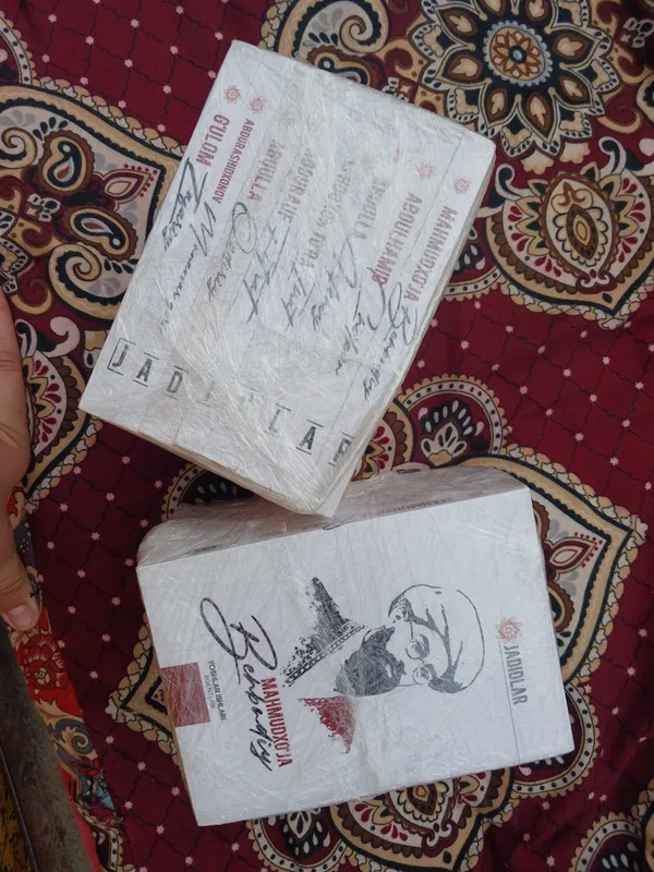 Jadidlar kitobi 1tasini  ichida 8dona kitob bor 1