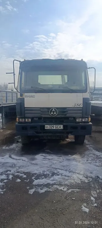 Тягач SHAC дизель сотилади