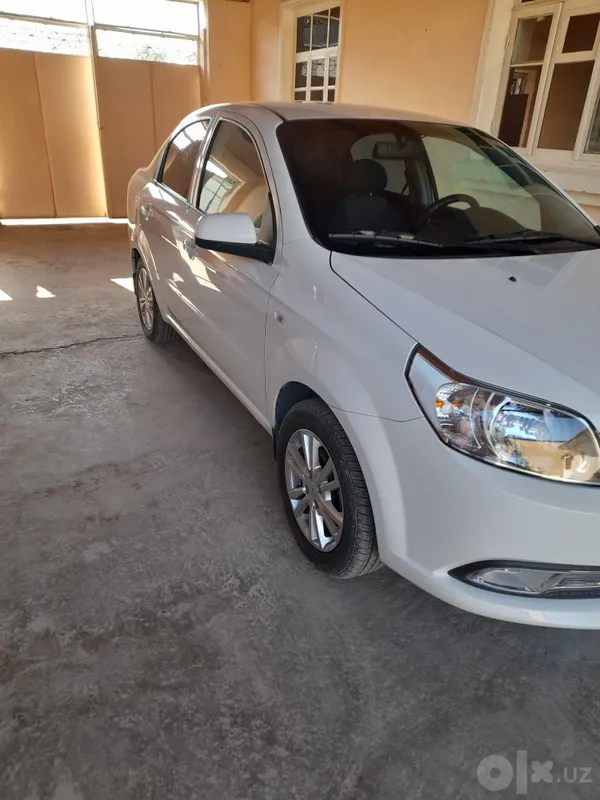 Нексия 3 сотилади холати зур 9300$ 2 Нексия 3 сотилади холати зур 9300$ 2