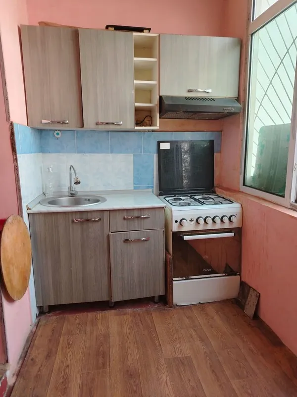 uy sotladi srochna 2xonali