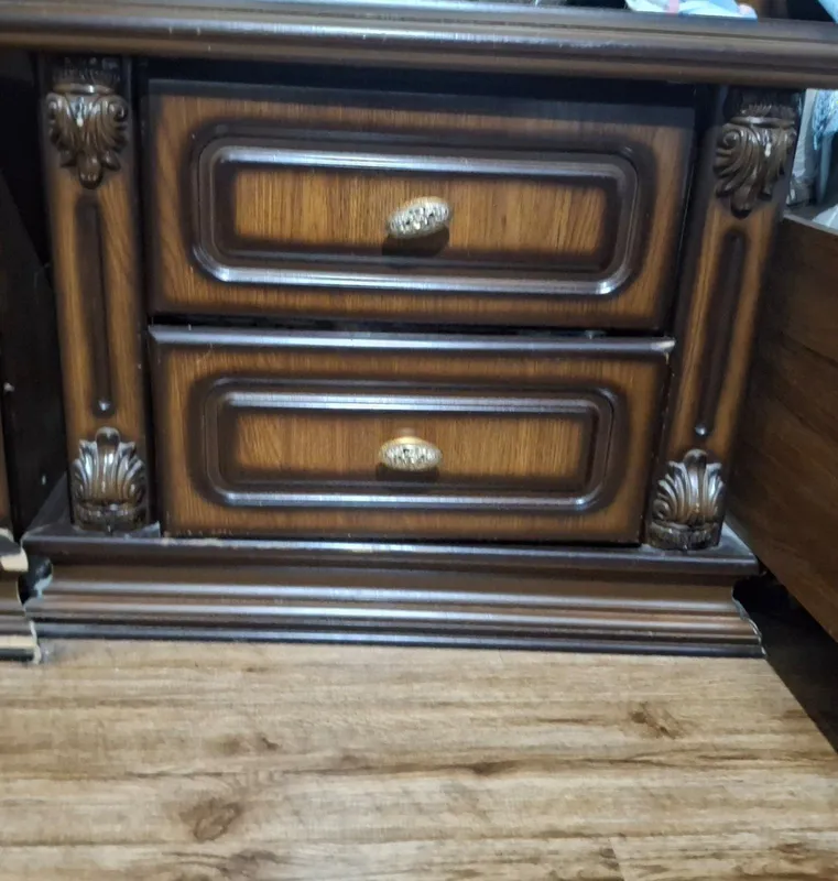 Spalniy mebel sotiladi. Holati yaxshi mustahkam 2