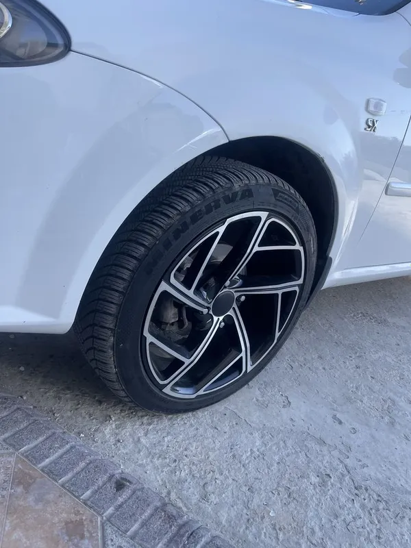Bentley Diska R17 sotiladi