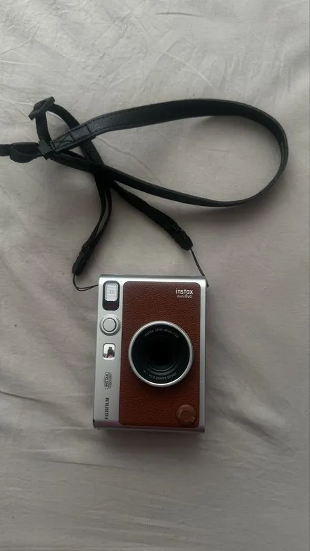 Фотоаппарат instax mini Evo