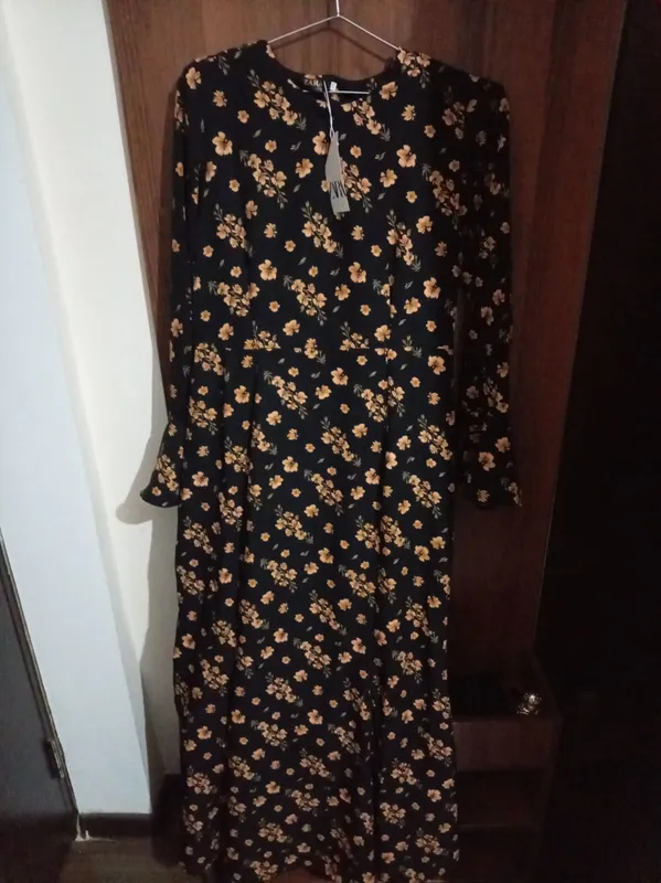 Yozgi ko'ylak umuman kiyilmagan yangi. Hozirg moda