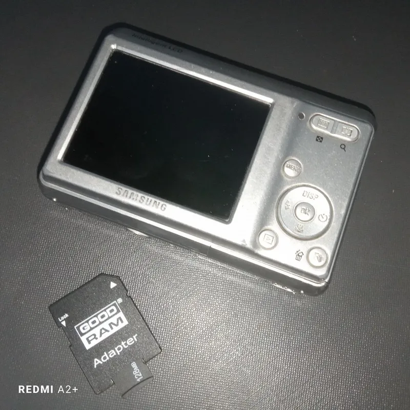 Samsung ES10 Camera. Made in china, SAMSUNG OPTO-ELECTRONICS CA.,LTD — фото 7