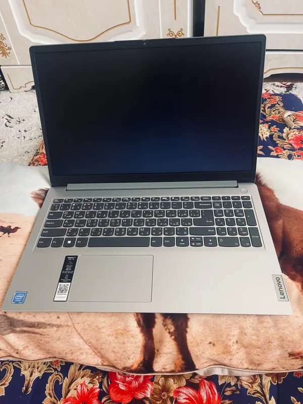 Ноутбук Lenovo 3 Ноутбук Lenovo 3