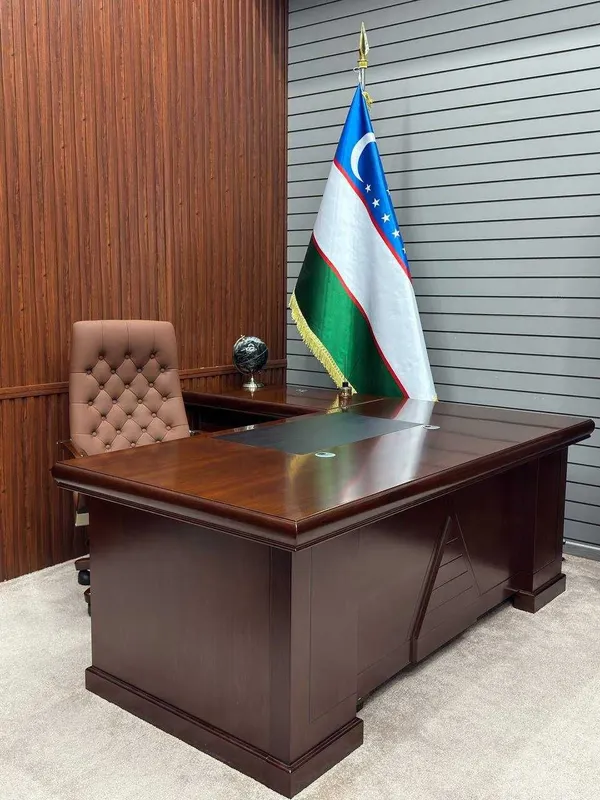 Direktor stolini sotaman 1 Direktor stolini sotaman 1