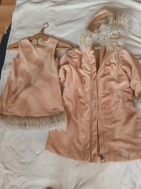 Продам комплект на девочку