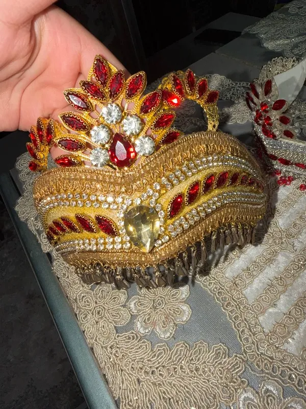 Tilla qoshlar sotiladi 6 Tilla qoshlar sotiladi 6