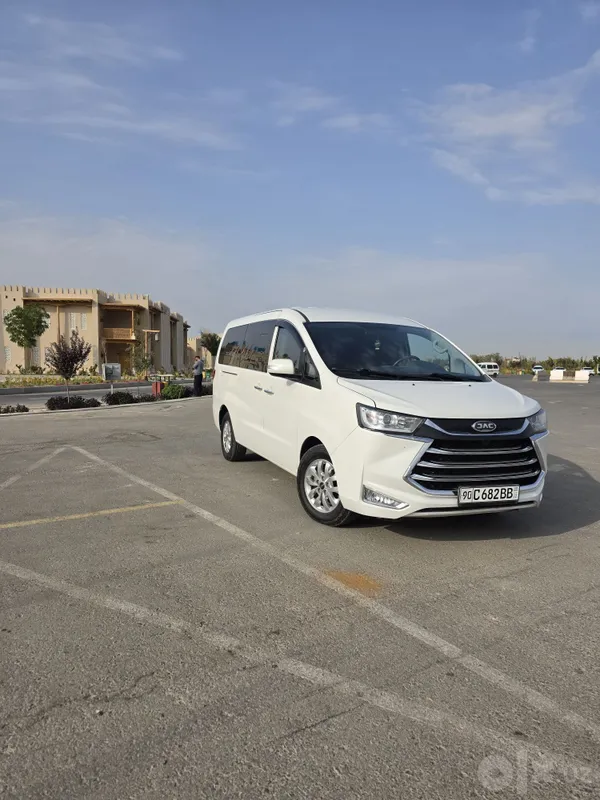 JAC M4 сотилади холади зор 2 JAC M4 сотилади холади зор 2