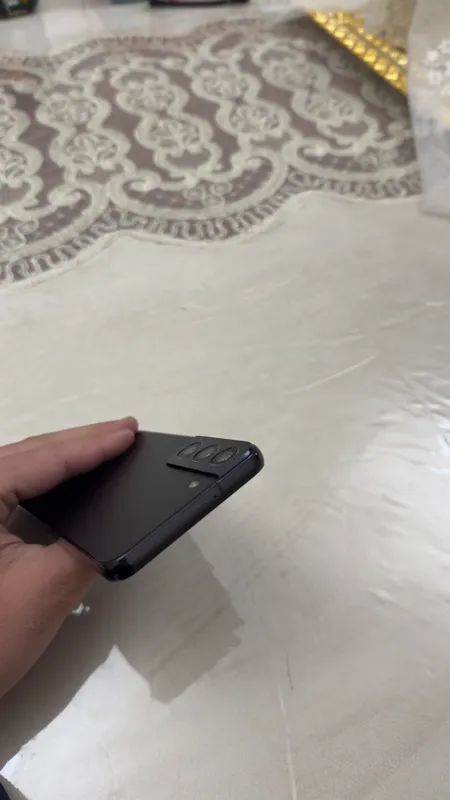 Samsung s22 5