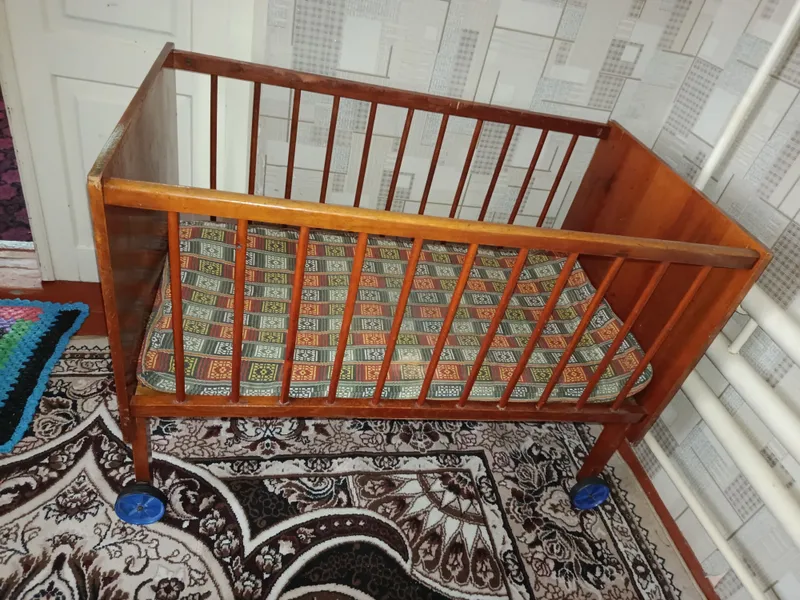 детская кроватка