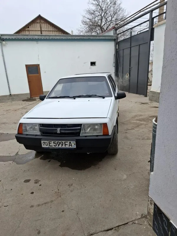 Samara 09 sotiladi yili 1993 gaz quyilgan dakumentida momo yuq 1