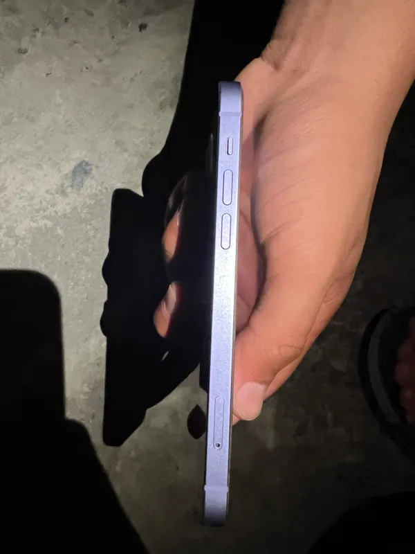 Iphone 12 sotiladi 5 Iphone 12 sotiladi 5