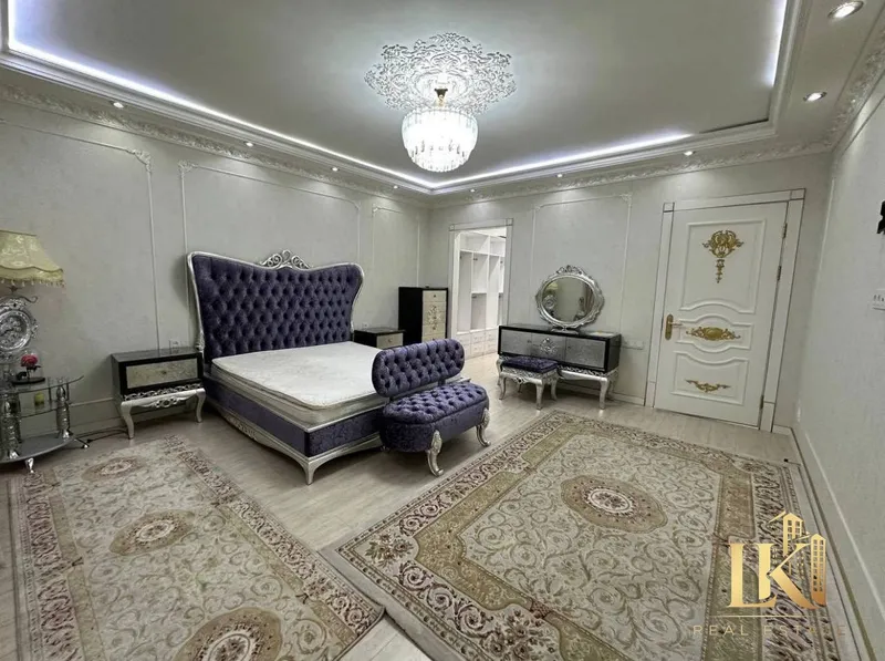 4-комнатная квартира в ЖК Jangox, 215 м², 2/8 этаж — фото 1