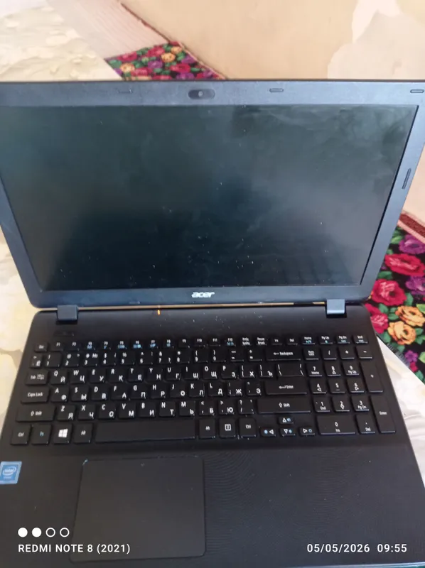 Acer notbuk sotiladi