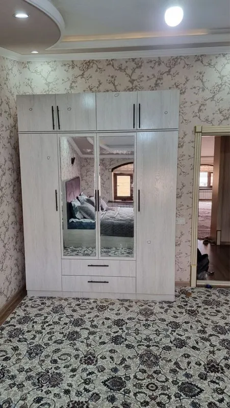 Shkaf aksiyada 990 metrini garit qiling