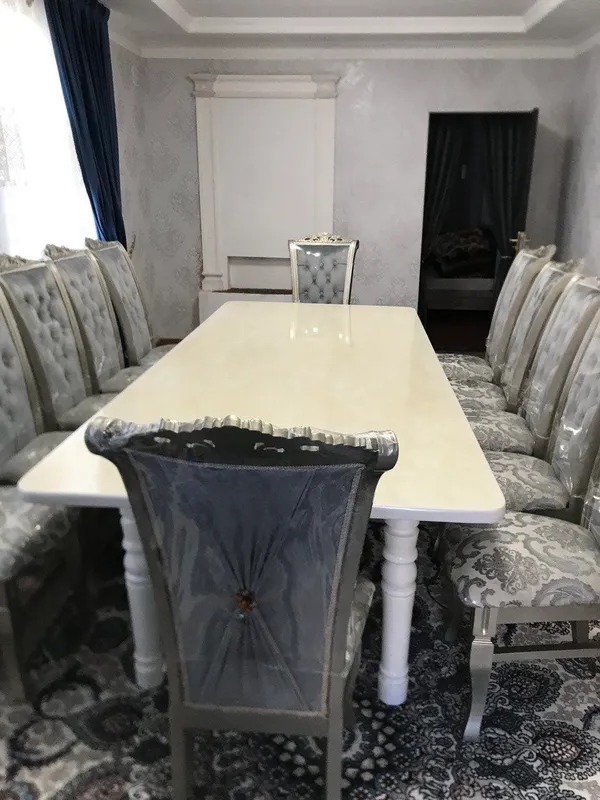 Продаются стол и стулья, состояние хорошее, как новые 1