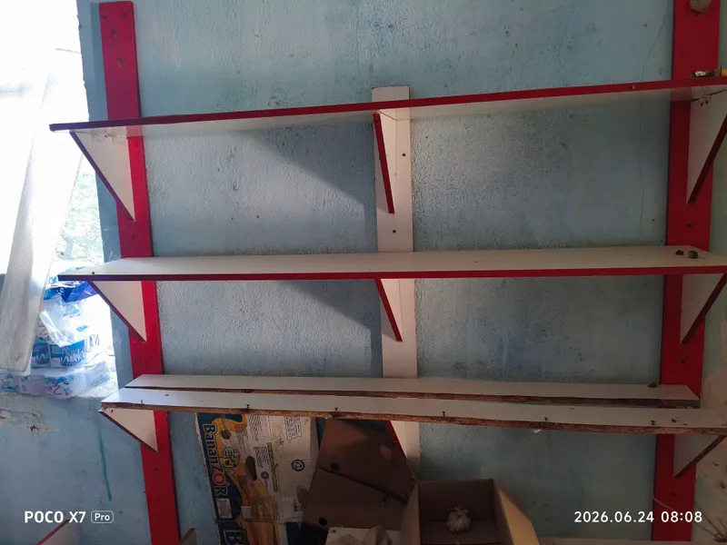 Продаются магазинные полки 3